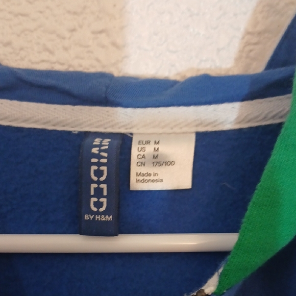Make Offer Divided Blue and Green Zip Up Sweater with Colorblock Design - Picture 2 of 3